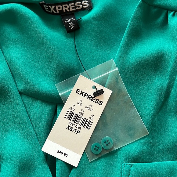 Express portofino top. Green. Size XS. NWT. - Picture 4 of 4